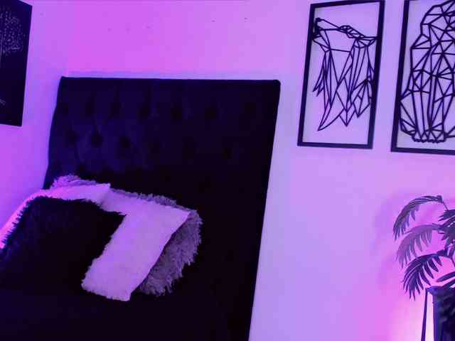 Sexyzoets Live Webcam on BongaCams