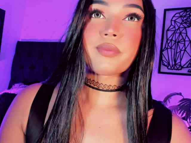 Sexyzoets Live Webcam on BongaCams