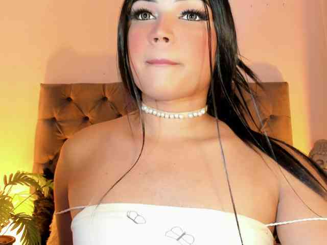 Sexyzoets Live Webcam on BongaCams