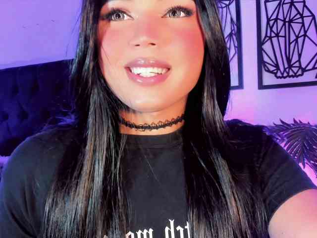 Sexyzoets Live Webcam on BongaCams