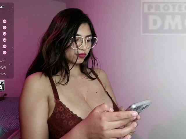 Cielow Live Webcam on BongaCams Cielow Live Webcam on BongaCams