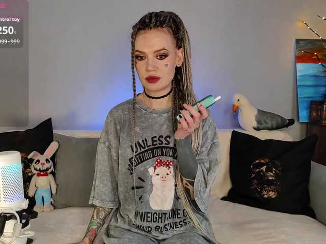 realalicebim's BongaCams show and profile