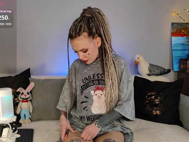 realalicebim's BongaCams show and profile