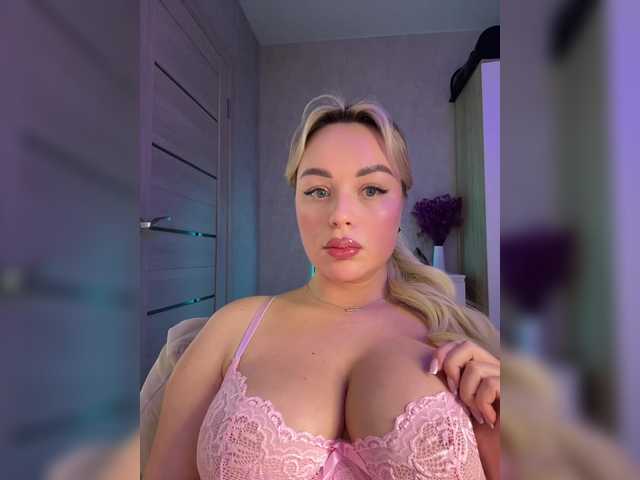 Mila-m's BongaCams show and profile
