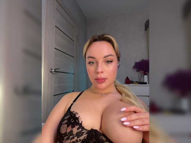 Mila-m's BongaCams show and profile