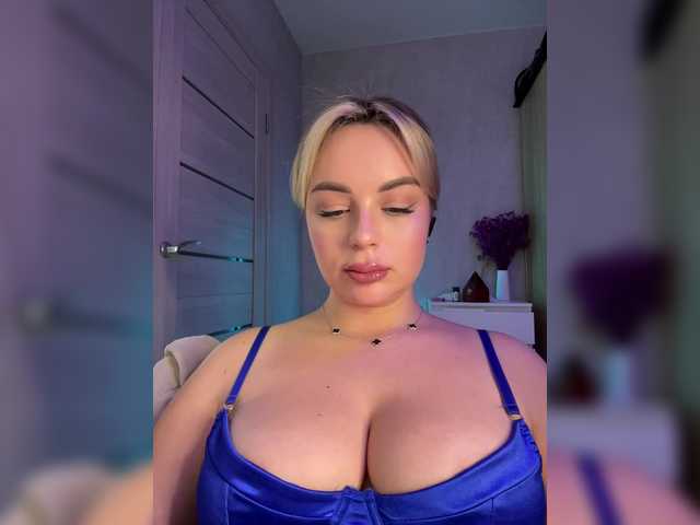 Mila-m's BongaCams show and profile
