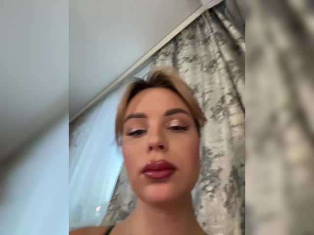 mila-m live sex show