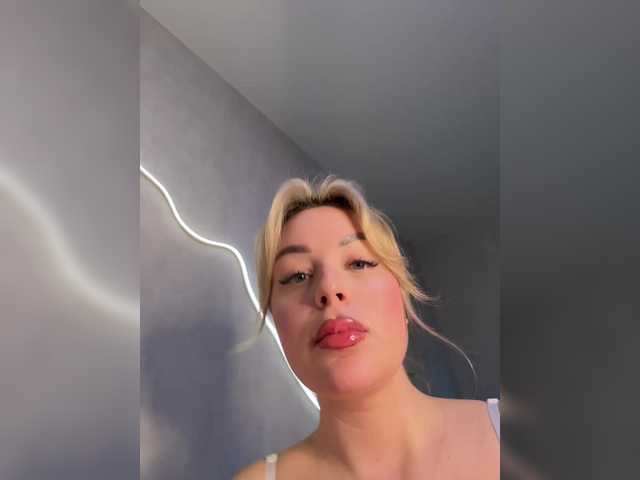 Mila-m's BongaCams profile