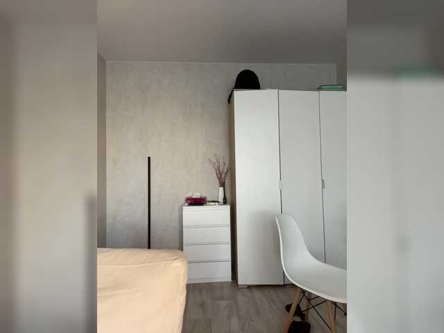  Mila-m chat room