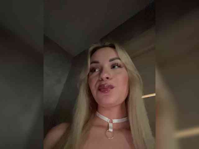online adult chat Mila-m