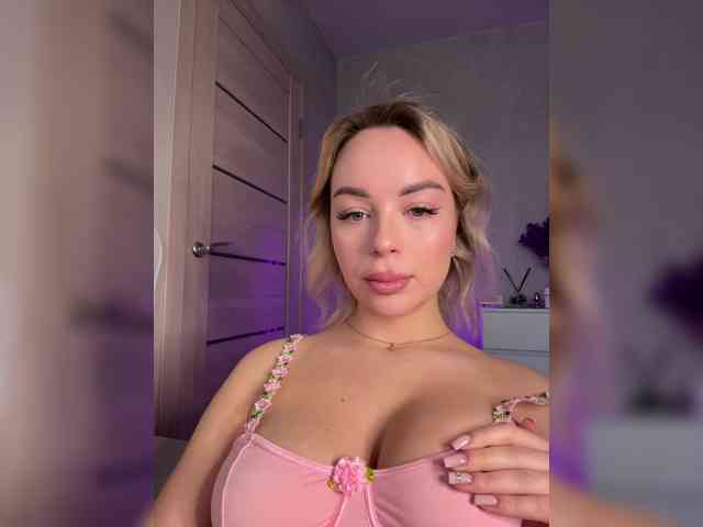 free nude chat room Mila-m