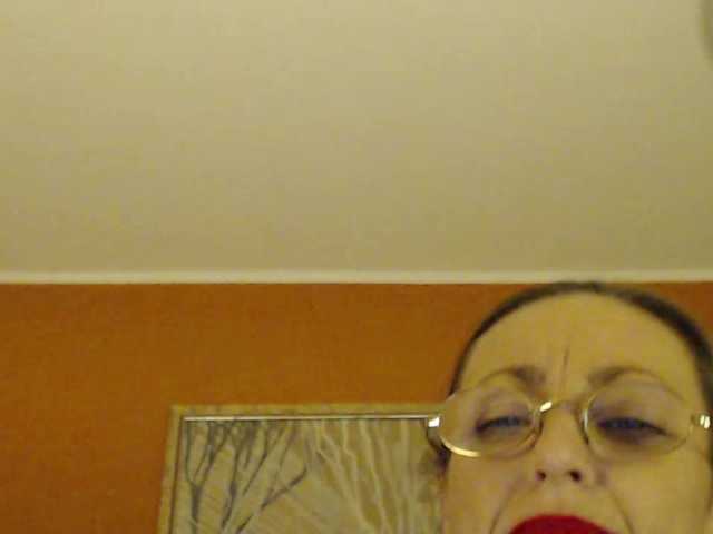 Lora8888's BongaCams show and profile