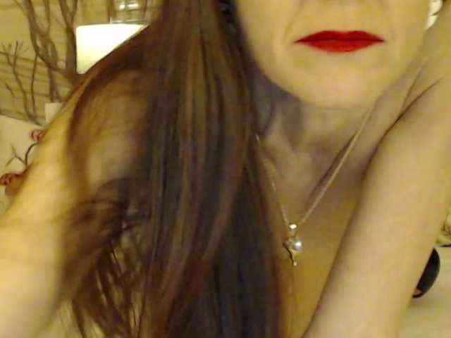 Lora8888's BongaCams show and profile