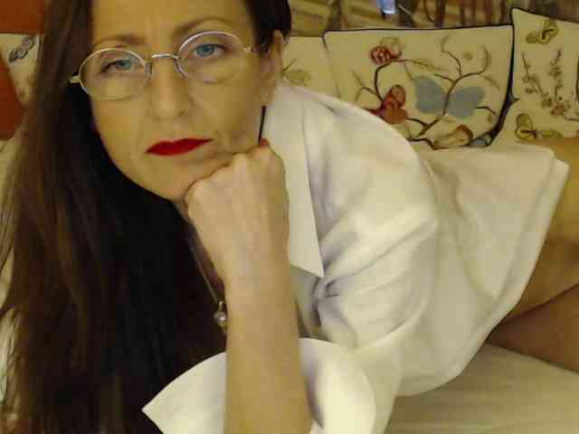 Lora8888 Live Webcam on BongaCams