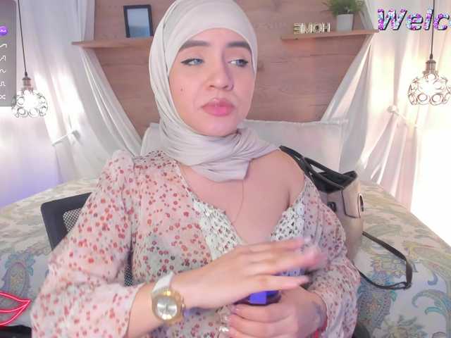 meenacute webcam bongacams model stream image