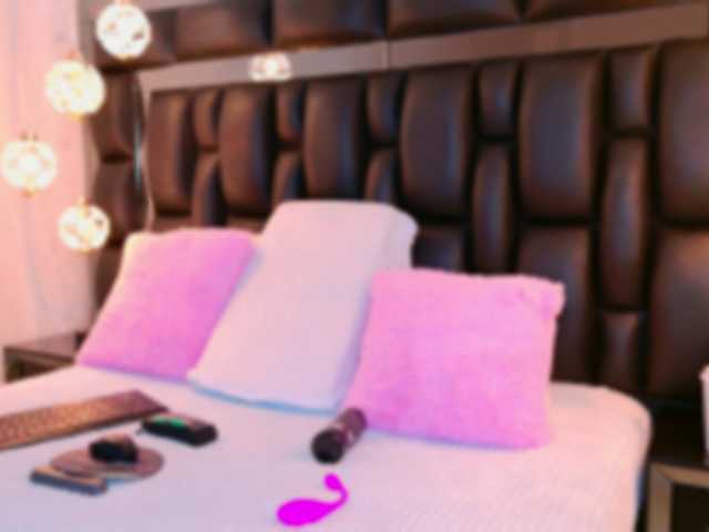  SarahGrey chat room