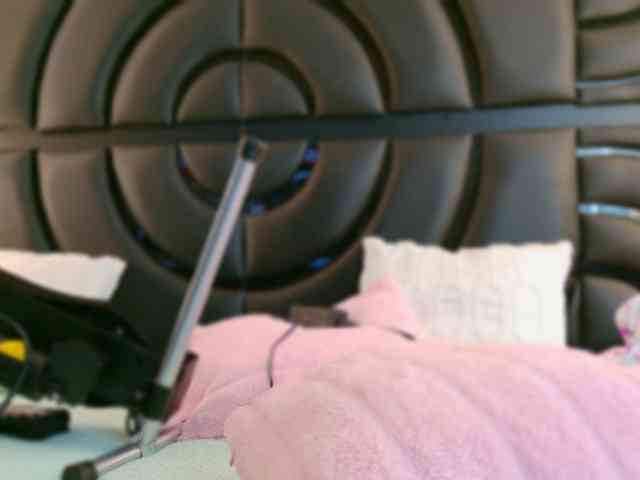 SarahGrey webcam