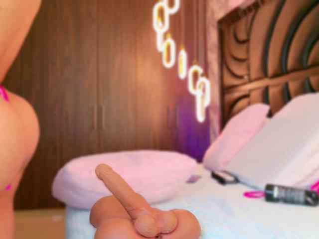 SarahGrey webcam