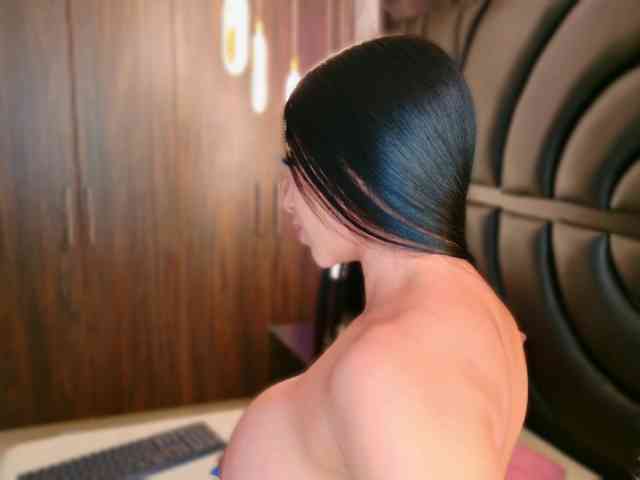 SarahGrey webcam