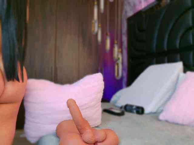 SarahGrey webcam