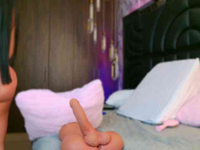 SarahGrey webcam