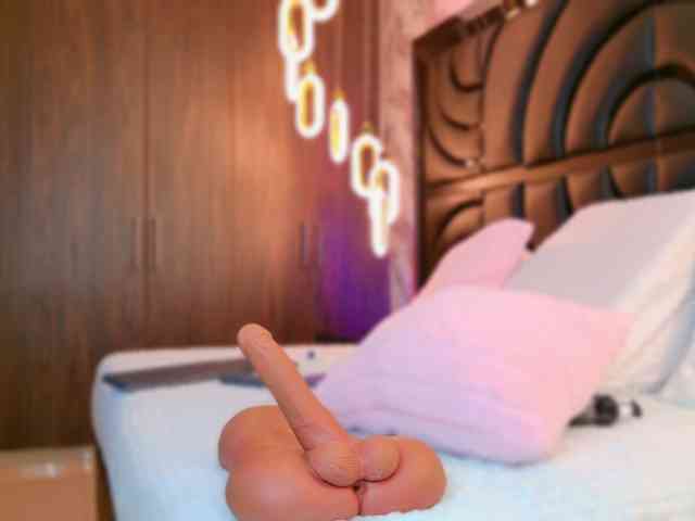 SarahGrey webcam