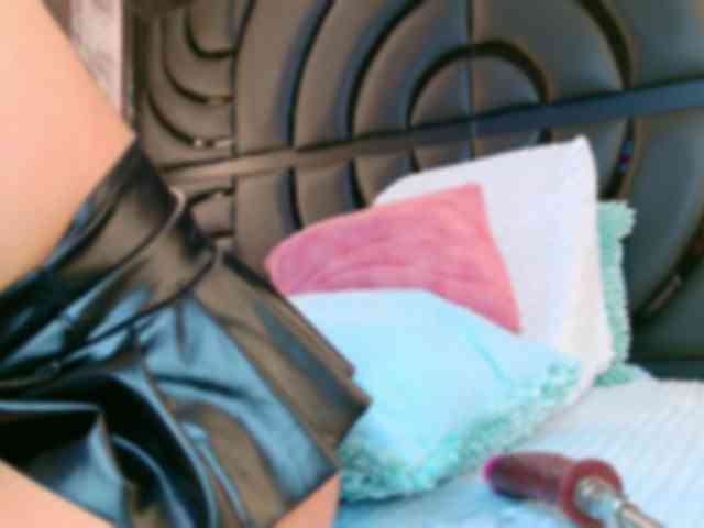 SarahGrey webcam