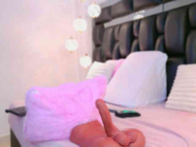 SarahGrey webcam