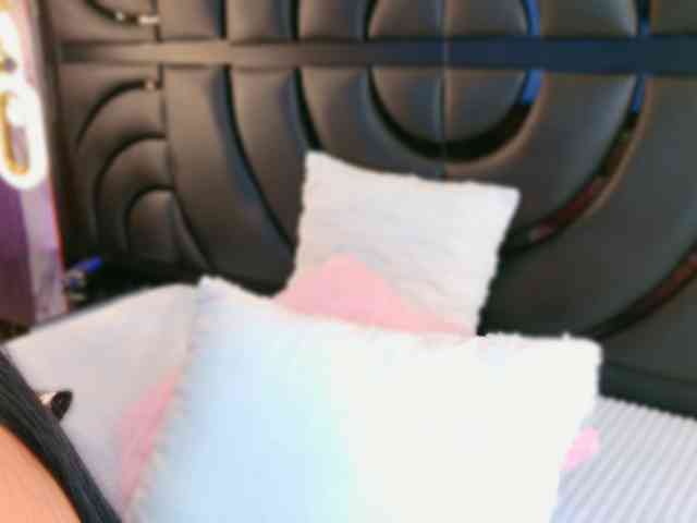 SarahGrey webcam