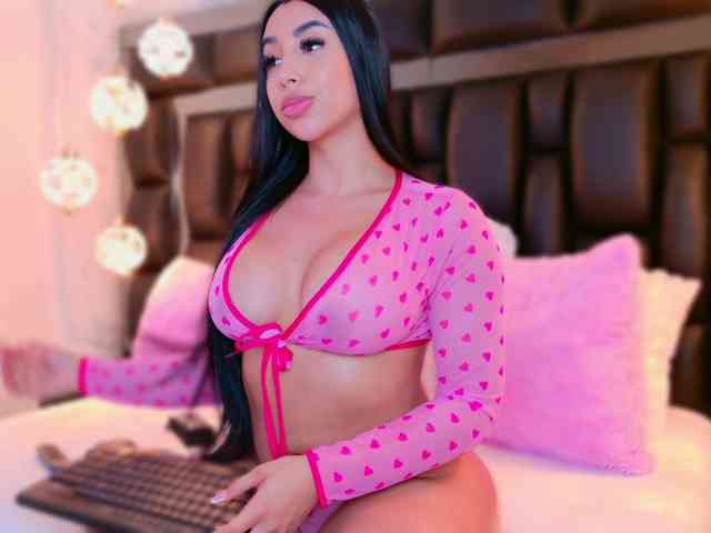 SarahGrey webcam