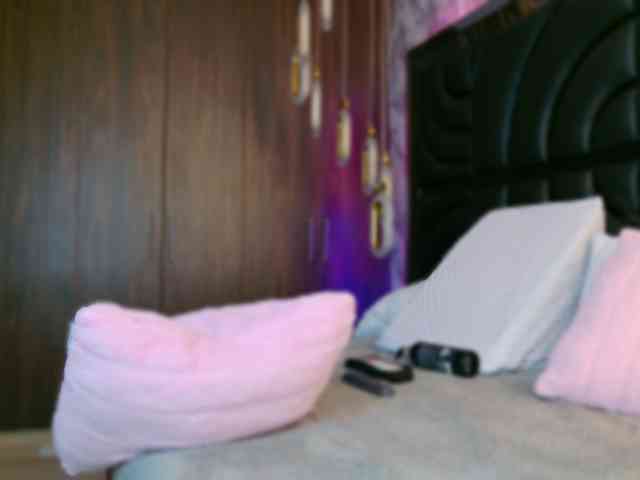 SarahGrey webcam