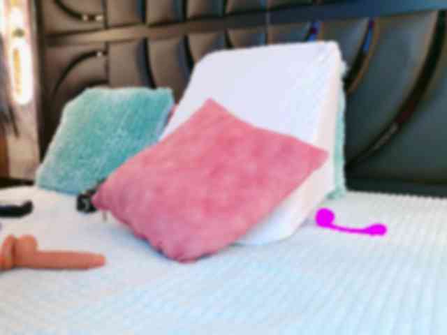 SarahGrey webcam