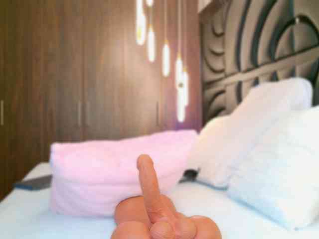 SarahGrey webcam