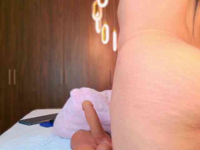 SarahGrey webcam