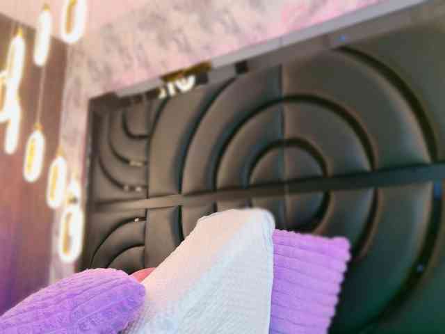 SarahGrey webcam