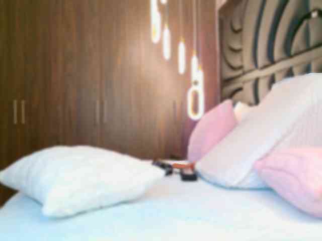 SarahGrey webcam