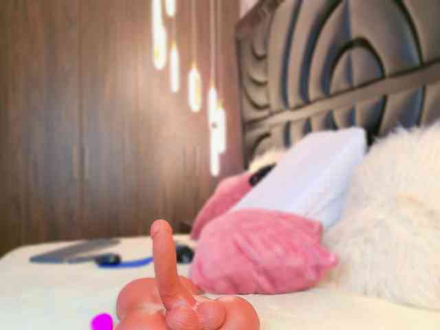 SarahGrey webcam