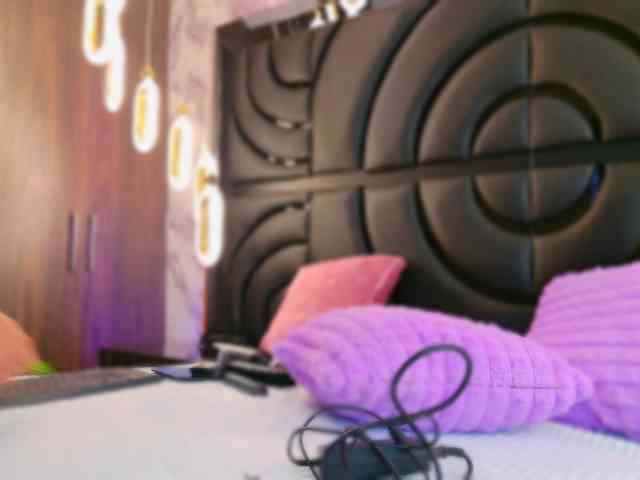 SarahGrey webcam