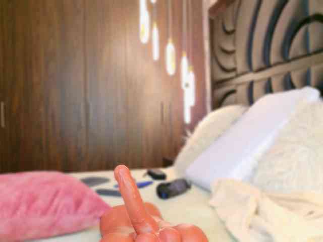 SarahGrey webcam