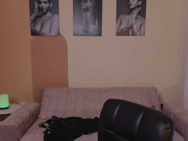 ToriCross's BongaCams show and profile