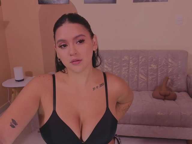 ToriCross's BongaCams show and profile