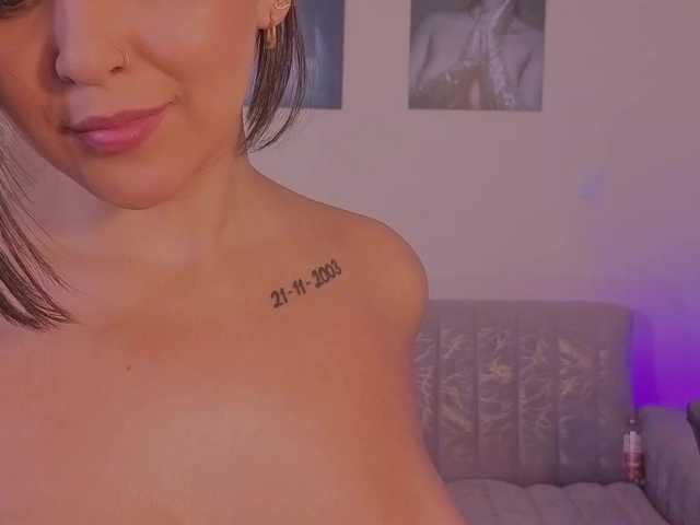 ToriCross's BongaCams show and profile