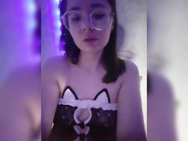 kroshka-meow's BongaCams show and profile