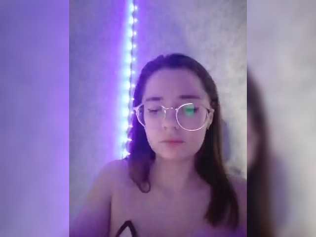 kroshka-meow's BongaCams show and profile