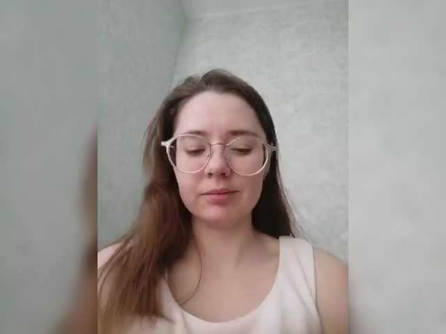 kroshka-meow's BongaCams show and profile