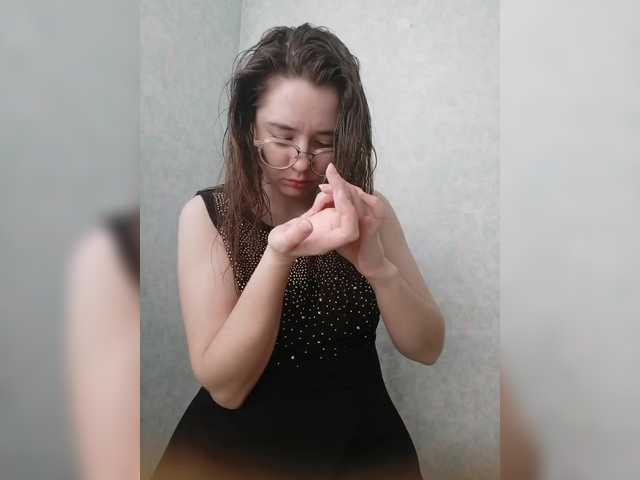 kroshka-meow's BongaCams show and profile