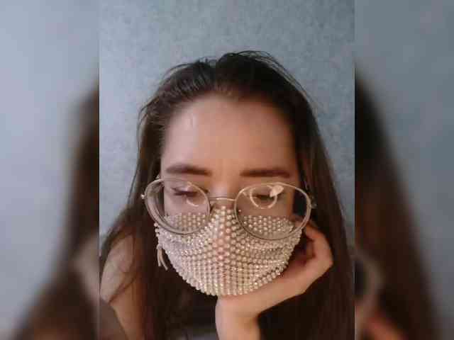 kroshka-meow Live Webcam on BongaCams
