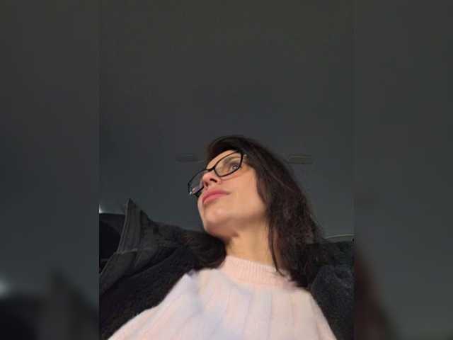 SophieMary's BongaCams show and profile