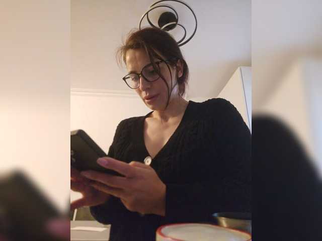 SophieMary's BongaCams show and profile