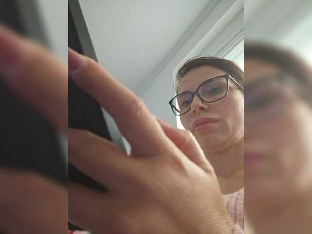 SophieMary's BongaCams show and profile